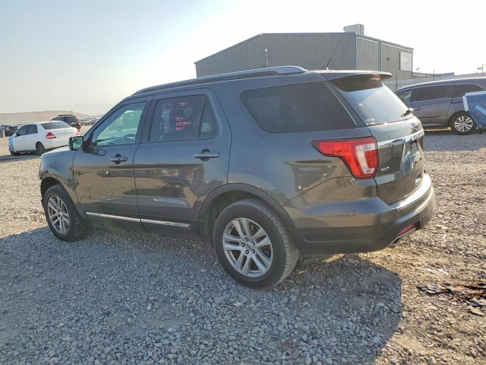 2018 FORD EXPLORER XLT 2