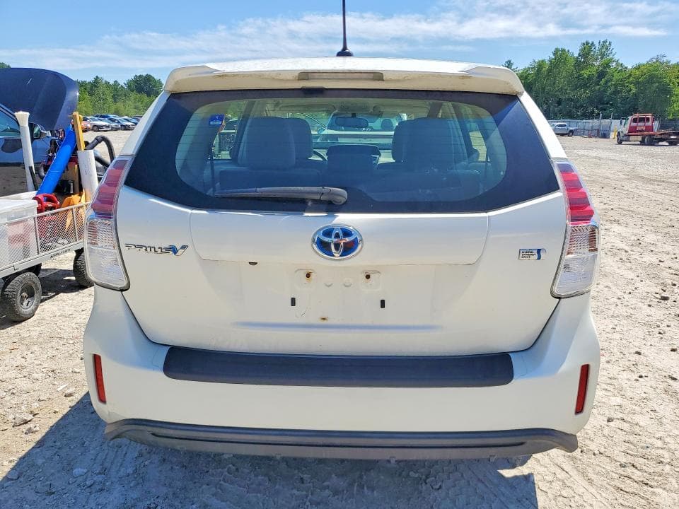 2017 TOYOTA PRIUS V FIVE 6