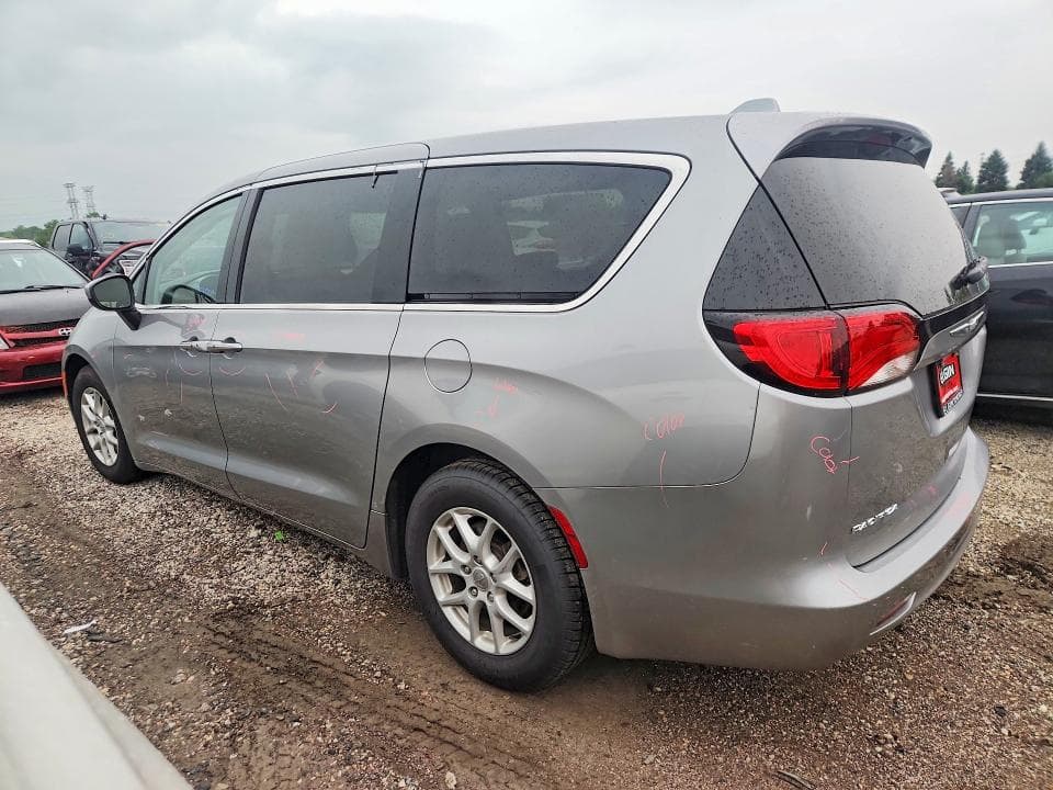 2017 CHRYSLER PACIFICA TOURING 2