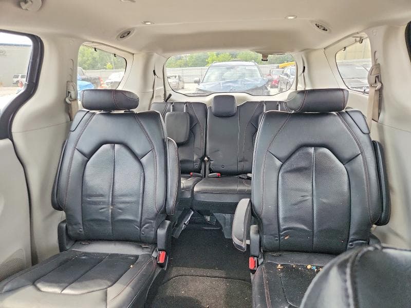 2019 CHRYSLER PACIFICA TOURING L 10