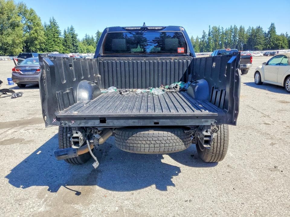 2022 TOYOTA TUNDRA PLATINUM HV 6