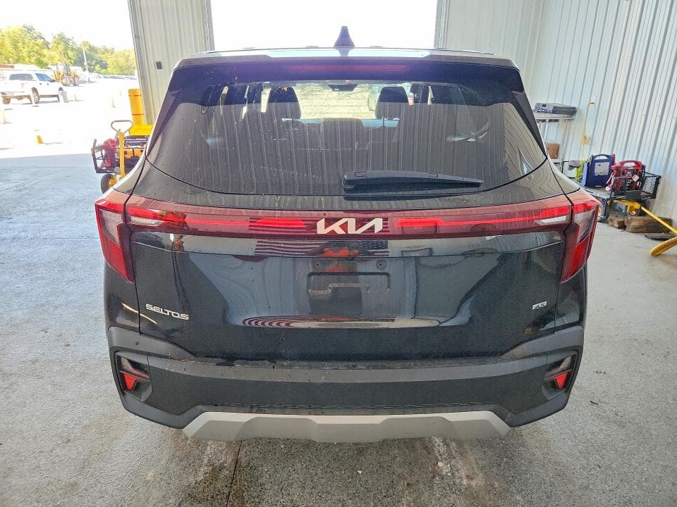 2025 KIA SELTOS LX 6
