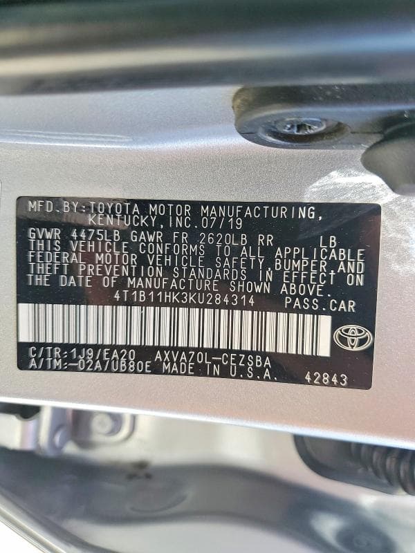 2019 TOYOTA CAMRY SE 12
