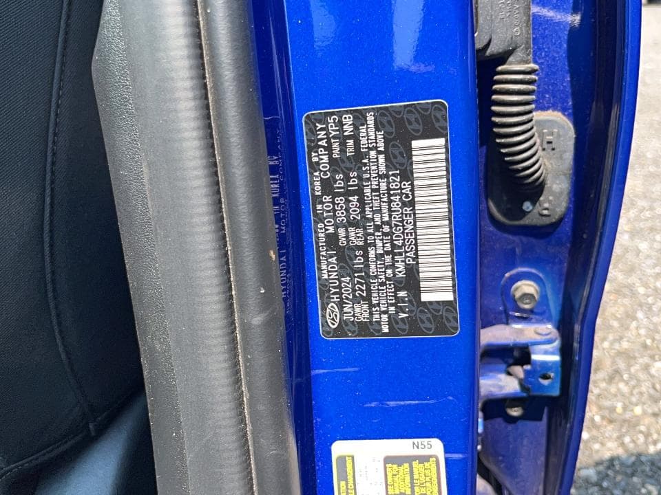 2024 HYUNDAI ELANTRA SE 10