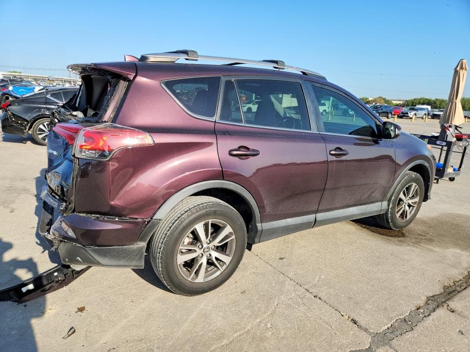 2017 TOYOTA RAV4 XLE 3