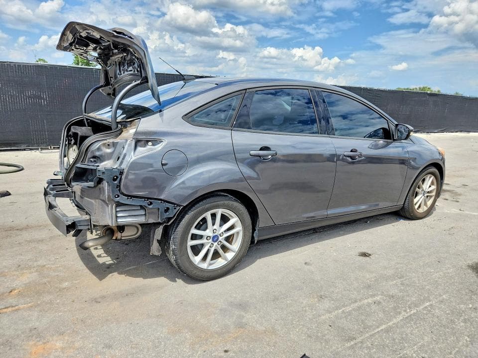 2017 FORD FOCUS SE 3