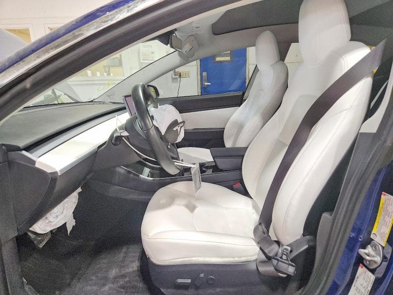 2018 TESLA MODEL 3 7