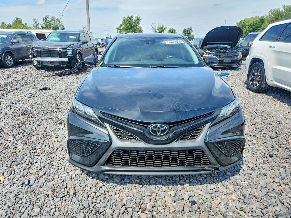 2022 TOYOTA CAMRY SE 5