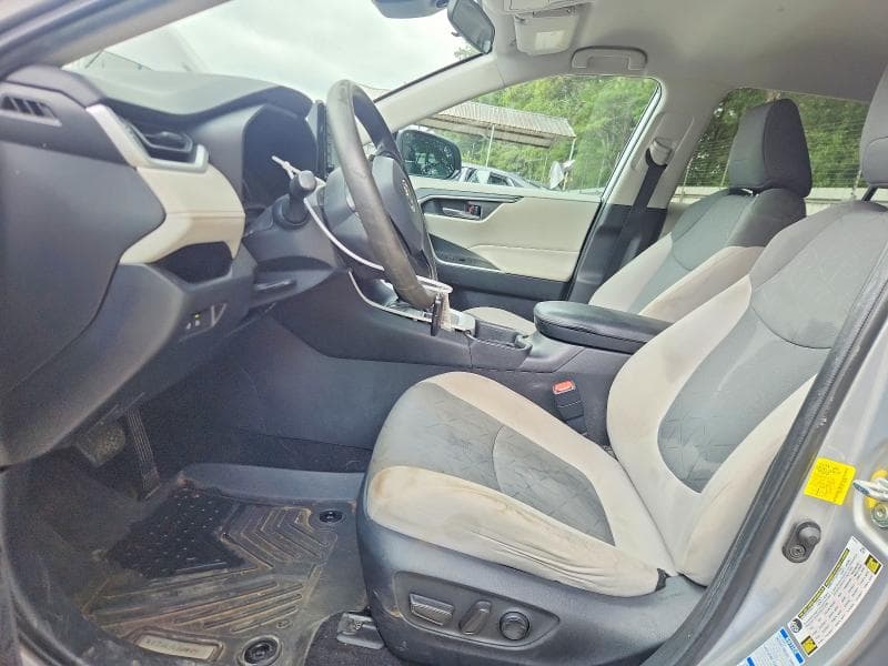 2020 TOYOTA RAV4 XLE 7