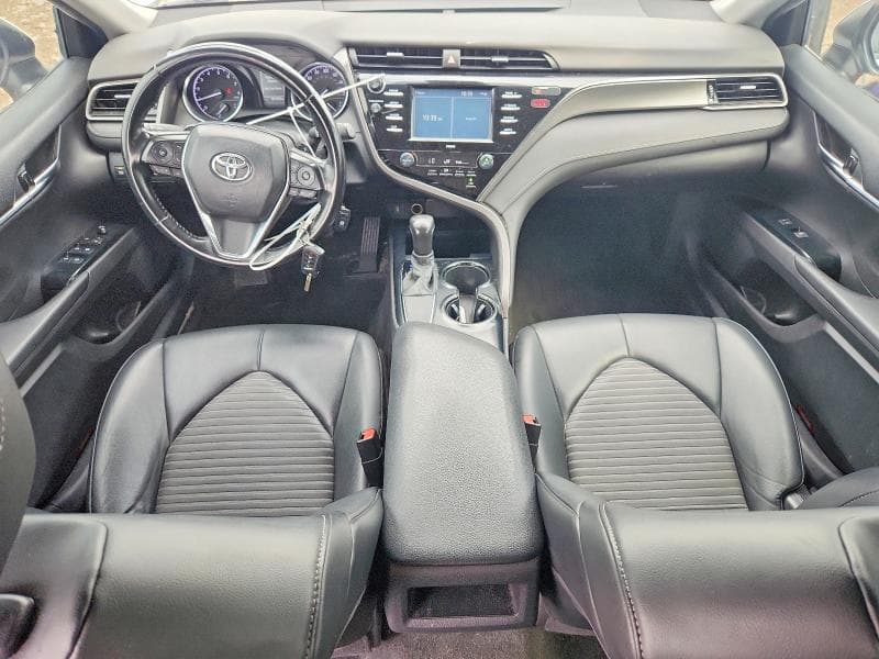 2020 TOYOTA CAMRY SE 8
