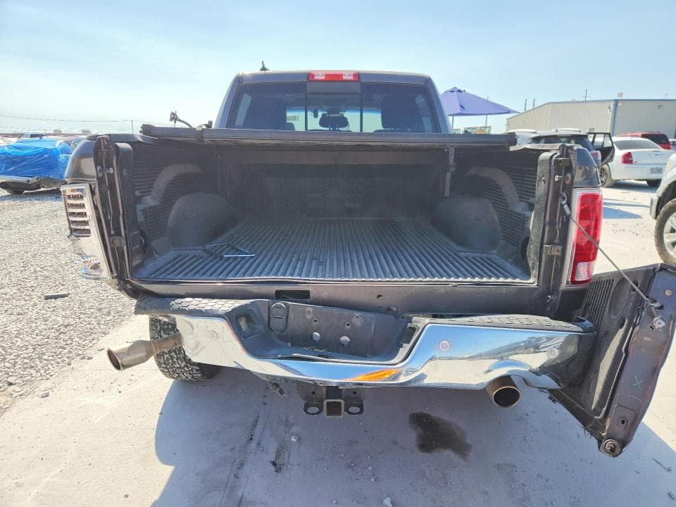 2017 RAM 1500 LARAMIE 6