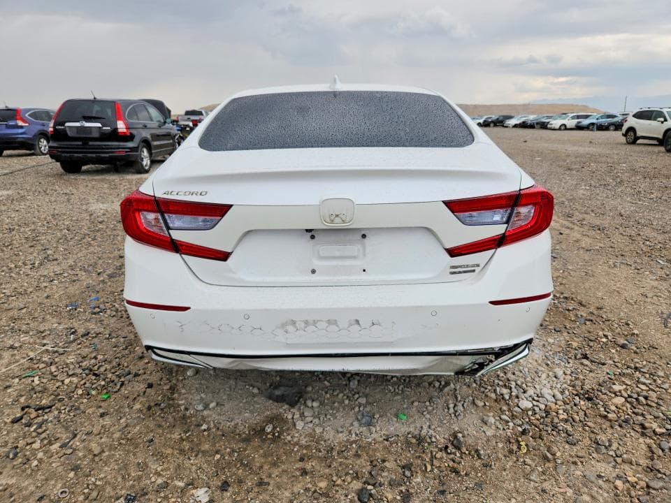 2020 HONDA ACCORD TOURING HYBRID 6