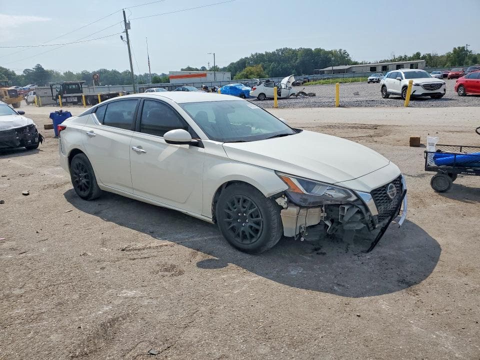 2019 NISSAN ALTIMA S 4