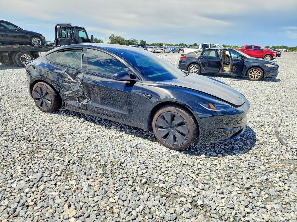 2026 TESLA MODEL 3 4