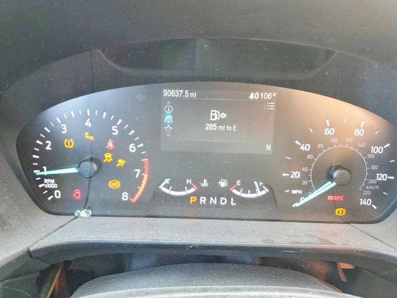 2021 FORD ESCAPE SE 9