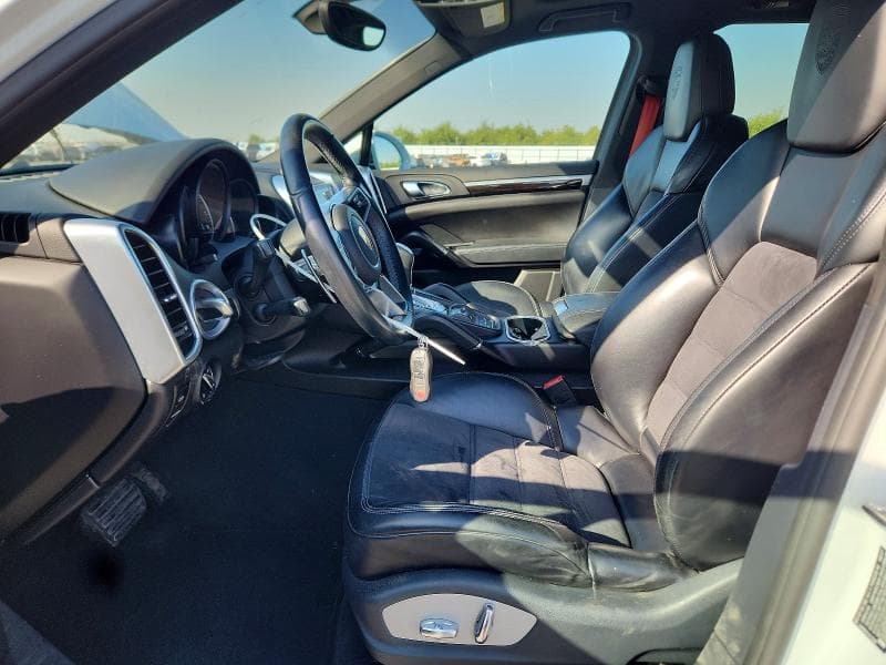 2018 PORSCHE CAYENNE 7