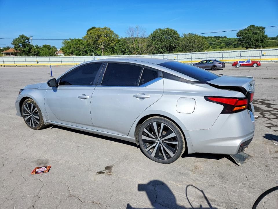 2022 NISSAN ALTIMA SR 2