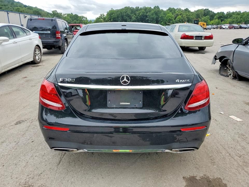 2017 MERCEDES-BENZ E 300 4MATIC 6
