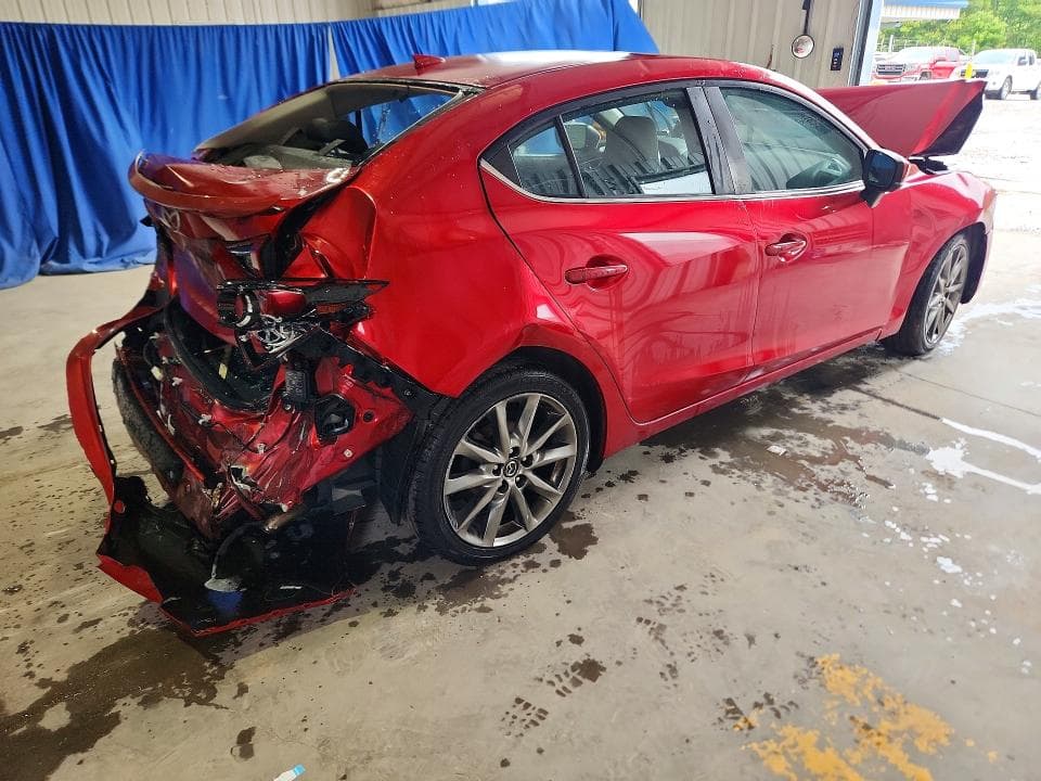 2018 MAZDA 3 TOURING 3