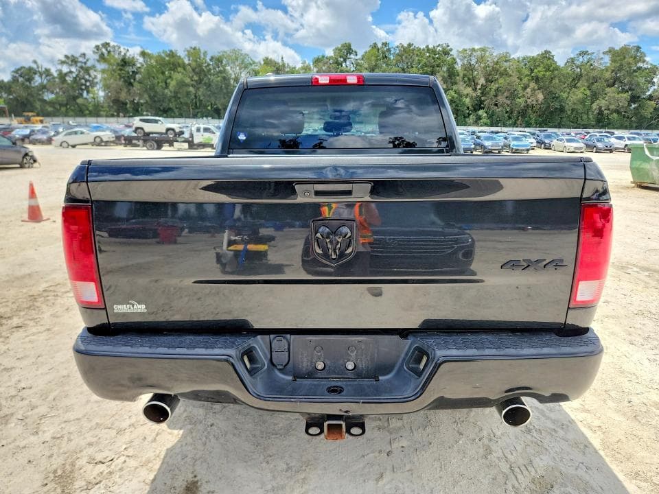 2019 RAM 1500 CLASSIC TRADESMAN 6