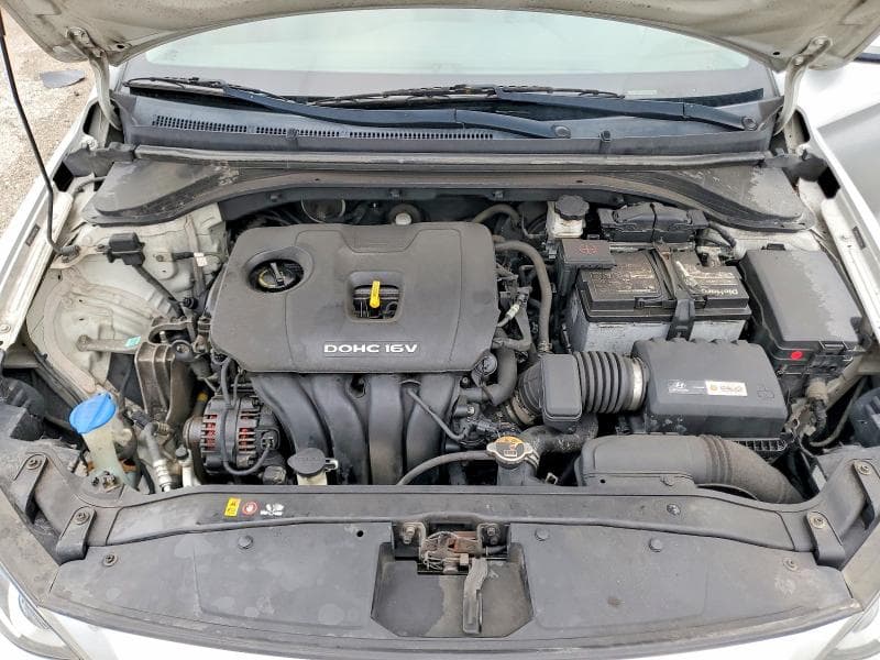 2017 HYUNDAI ELANTRA SE 11