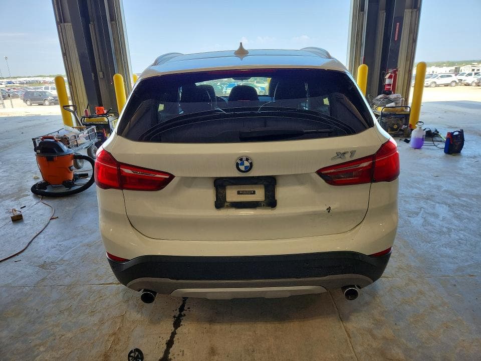 2017 BMW X1 6