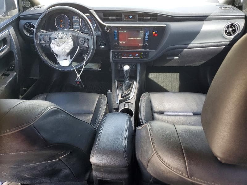 2018 TOYOTA COROLLA XLE 8