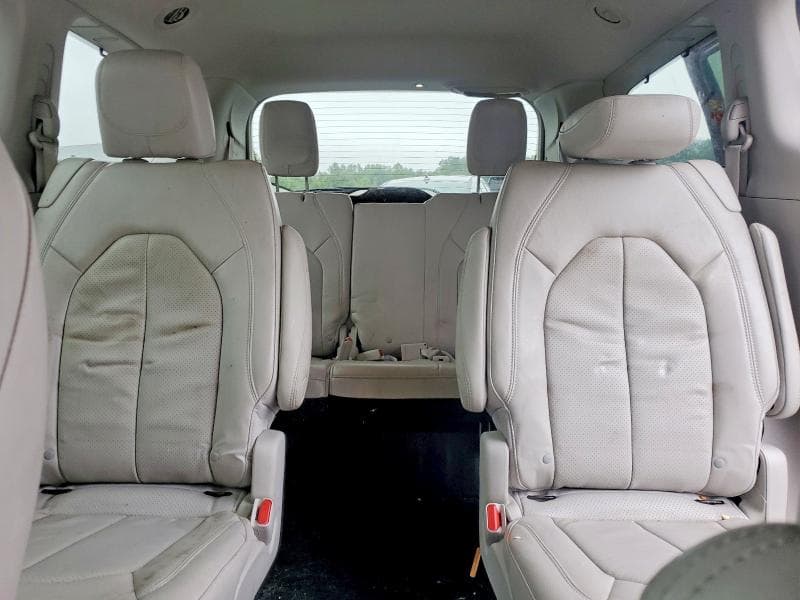 2021 CHRYSLER PACIFICA TOURING L 10