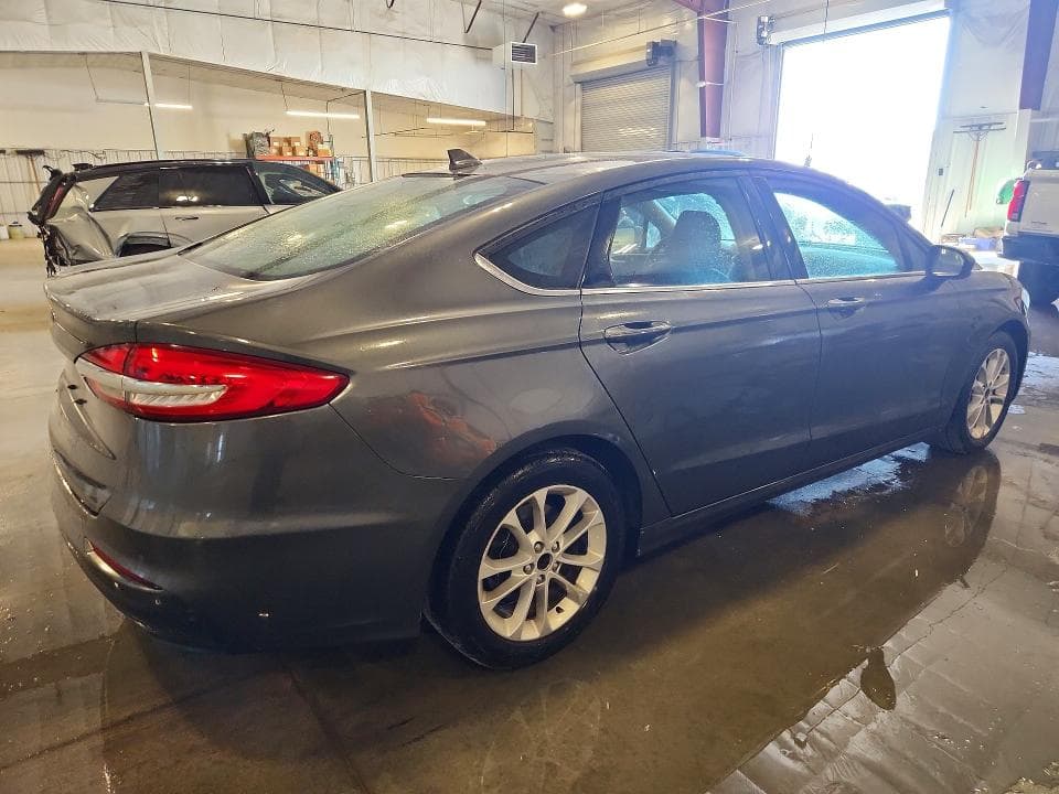 2020 FORD FUSION SE 3