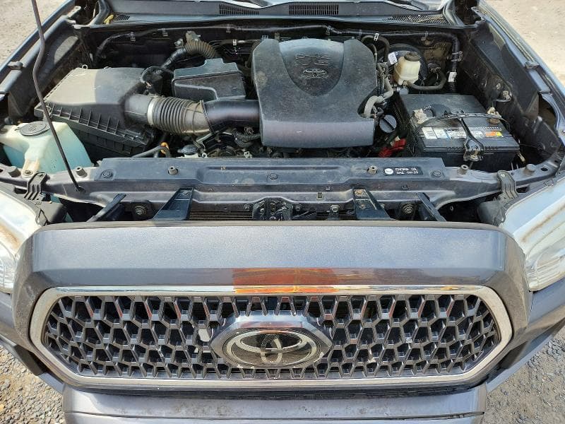 2018 TOYOTA TACOMA 11