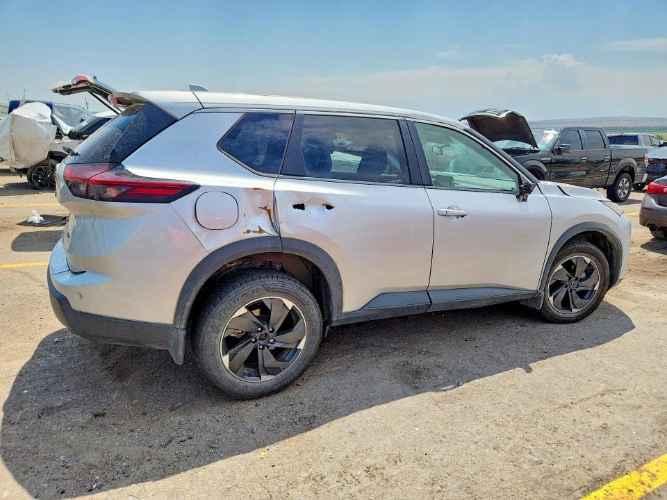 2025 NISSAN ROGUE SV 3