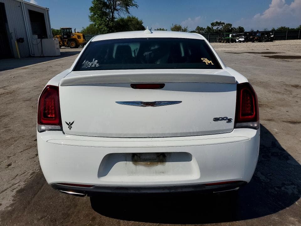 2020 CHRYSLER 300 S 6