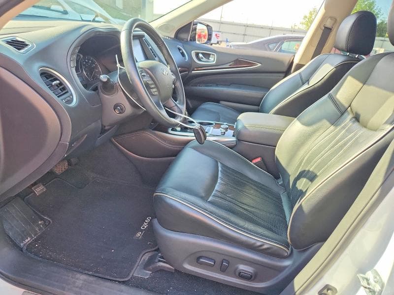 2017 INFINITI QX60 BASE 7