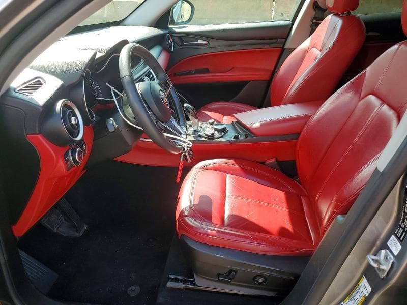2018 ALFA ROMEO STELVIO 7