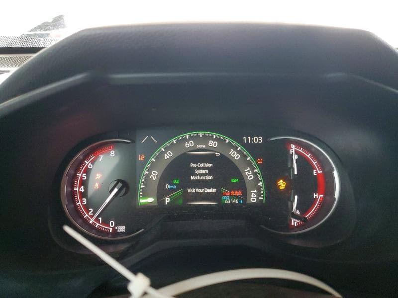 2025 TOYOTA RAV4 XLE 9