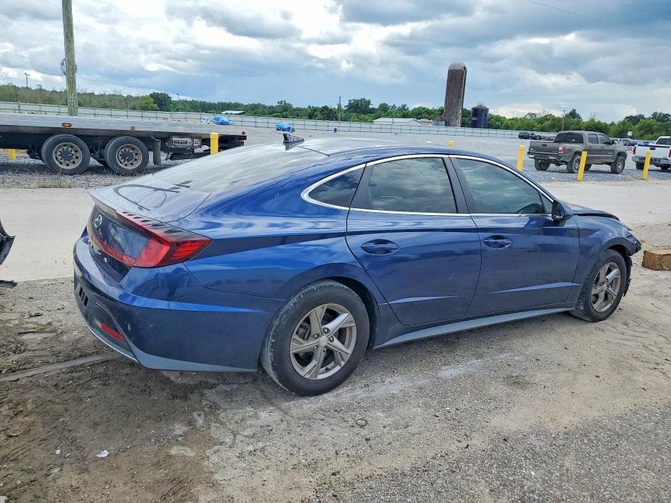 2021 HYUNDAI SONATA SE 3