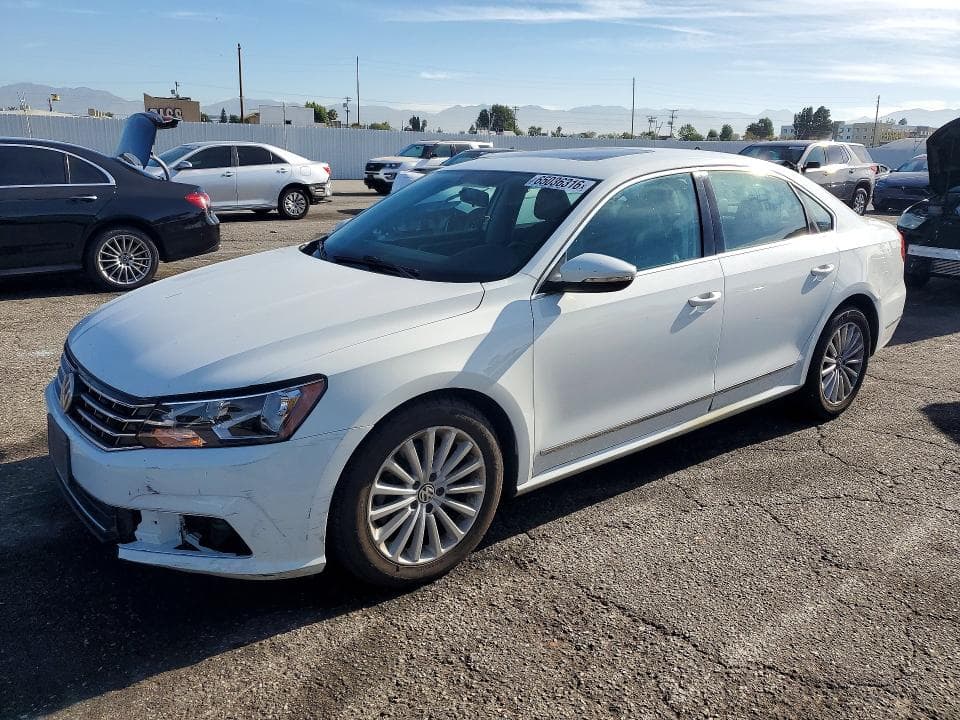 2017 VOLKSWAGEN PASSAT SE - 1