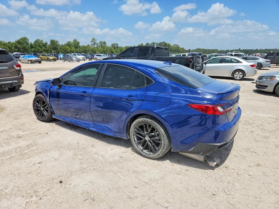 2026 TOYOTA CAMRY SE 2