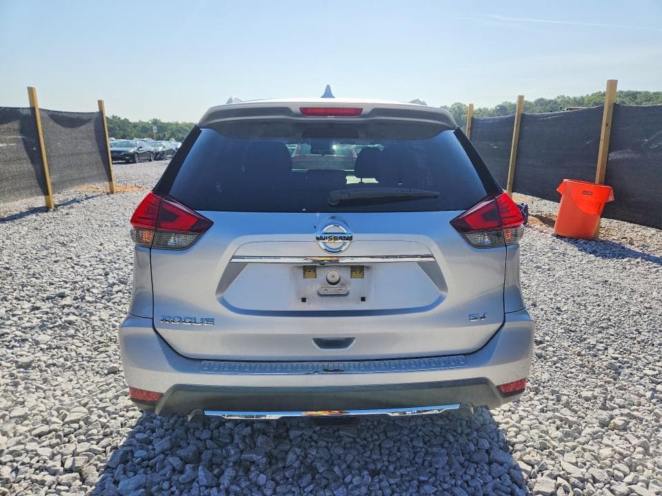 2017 NISSAN ROGUE SV 6