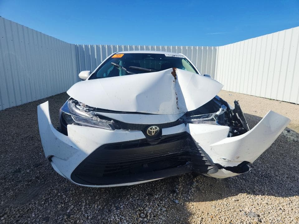 2026 TOYOTA COROLLA LE 5