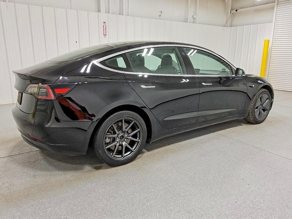 2019 TESLA MODEL 3 3