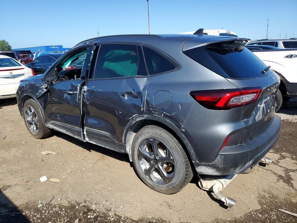 2025 FORD ESCAPE ST LINE 2