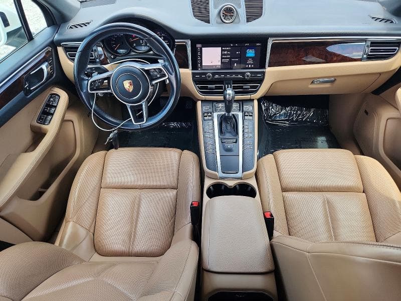 2021 PORSCHE MACAN 8