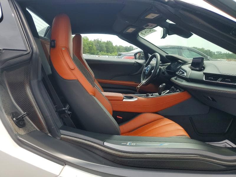 2019 BMW I8 10