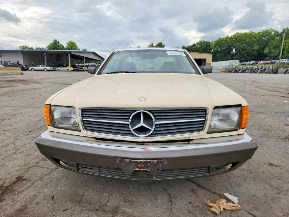 1982 MERCEDES-BENZ 380 SEC 5