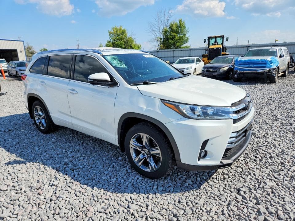 2019 TOYOTA HIGHLANDER LIMITED PLATINUM 4