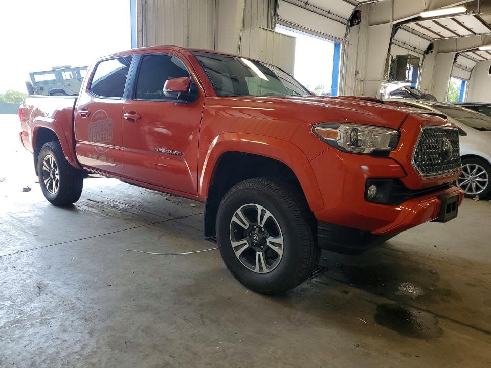 2018 TOYOTA TACOMA TRD SPORT 4