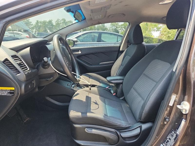 2017 KIA FORTE LX 7