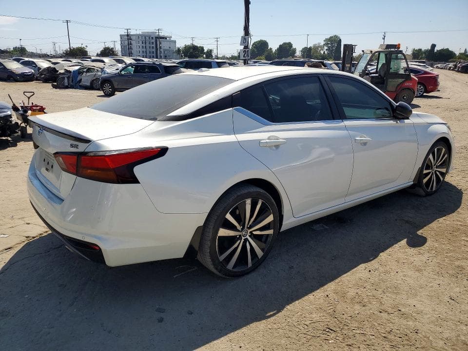 2020 NISSAN ALTIMA SR 3