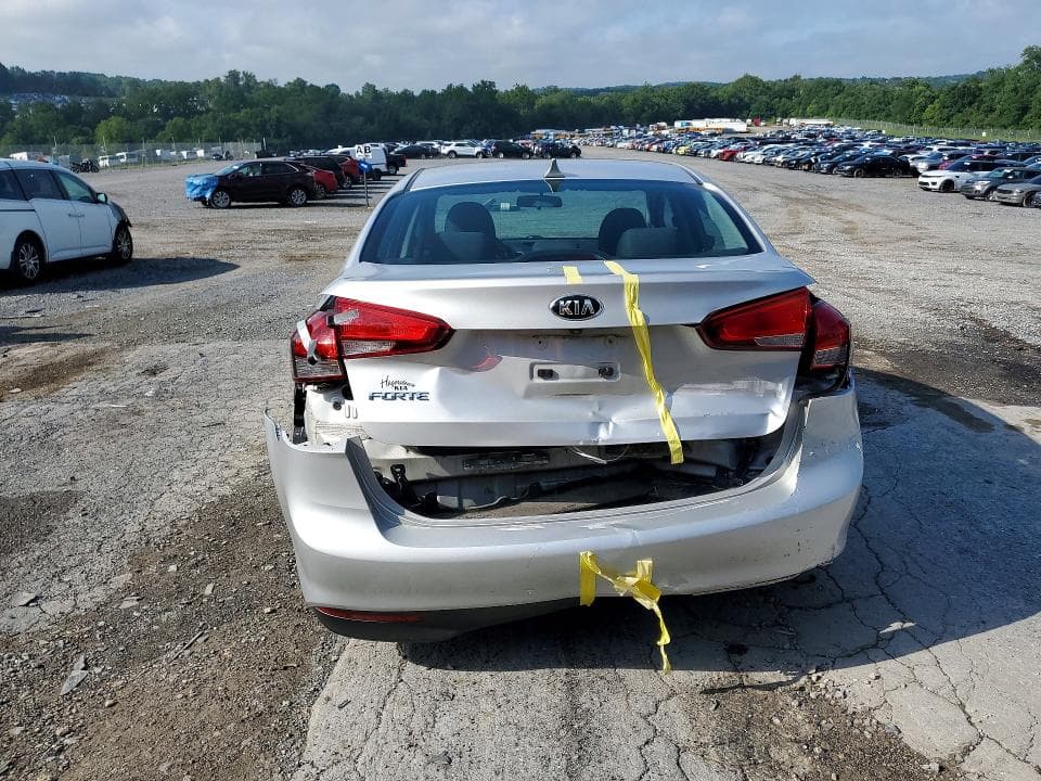2017 KIA FORTE LX 6